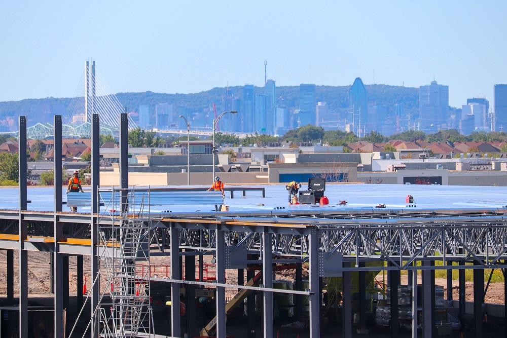 Travaux du REM sur la Rive-Sud, vue sur Montréal et le pont Samuel-De Champlain Travaux du REM sur la Rive-Sud, vue sur Montréal et le pont Samuel-De Champlain